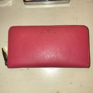 KATE SPADE pink wallet